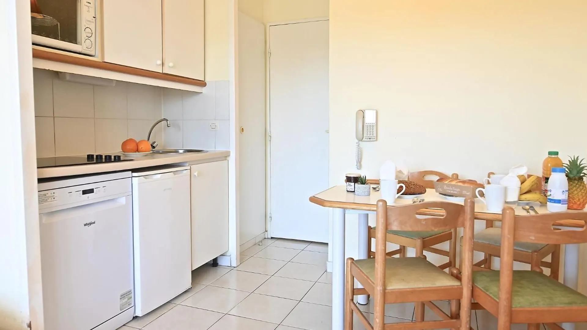 Apartment Village Cap Esterel - L'Esquinade-62 By Interhome Saint-Raphael  France
