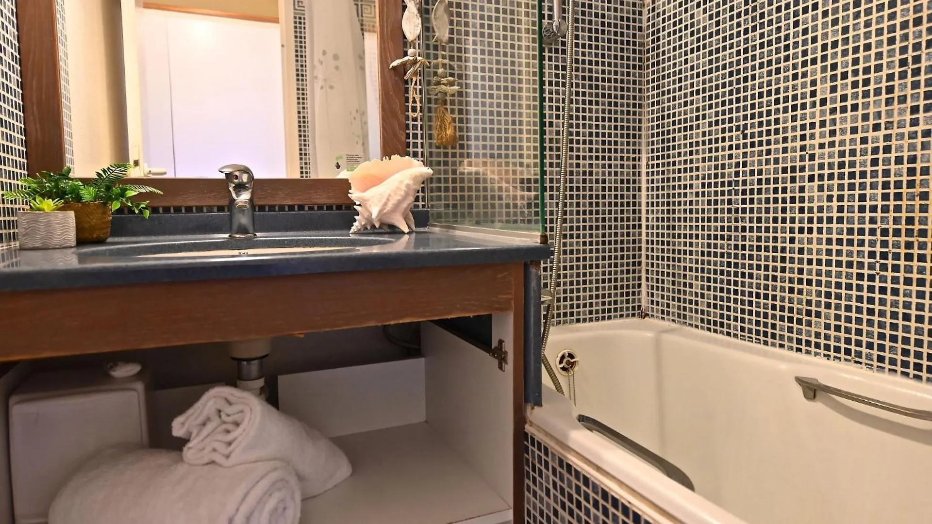 Apartment Village Cap Esterel - L'Esquinade-62 By Interhome Saint-Raphael  France