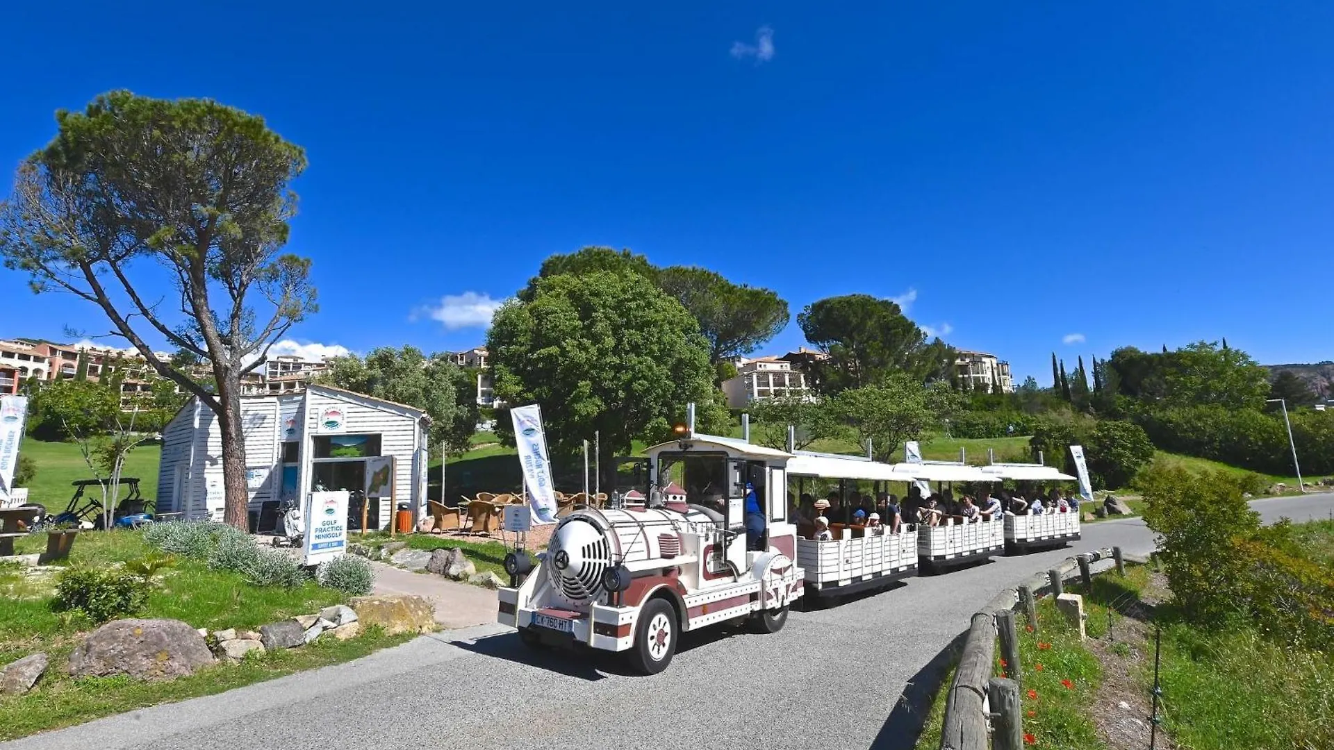 Apartment Village Cap Esterel - L'Esquinade-62 By Interhome Saint-Raphael